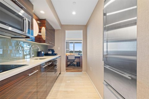 Condominio en venta en Fort Lauderdale, Florida, 1 dormitorio, 67.91 m2 № 2033435 - foto 14