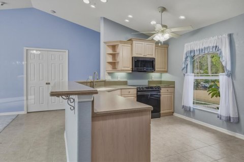 House in North Port, Florida 3 bedrooms, 135.54 sq.m. № 2151167 - photo 12