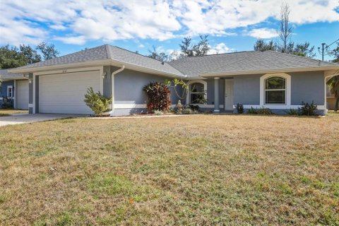 House in North Port, Florida 3 bedrooms, 135.54 sq.m. № 2151167