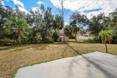 House in North Port, Florida 3 bedrooms, 135.54 sq.m. № 2151167 - photo 30
