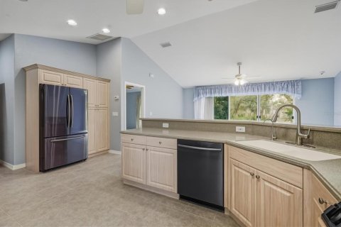 House in North Port, Florida 3 bedrooms, 135.54 sq.m. № 2151167 - photo 13