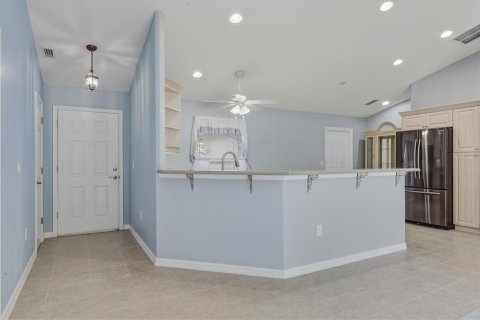 House in North Port, Florida 3 bedrooms, 135.54 sq.m. № 2151167 - photo 6