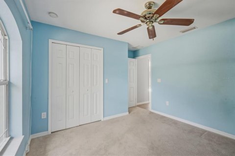 House in North Port, Florida 3 bedrooms, 135.54 sq.m. № 2151167 - photo 21