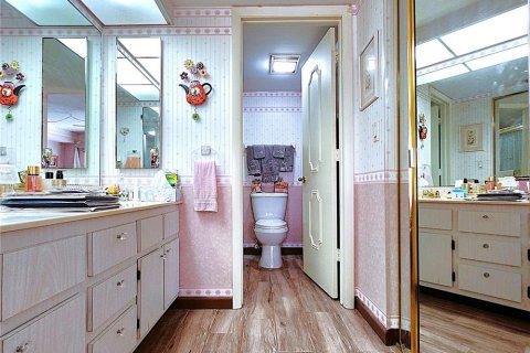 Купить кондоминиум в Кейп-Корал, Флорида 10 комнат, 137.31м2, № 1510277 - фото 17