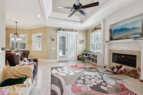 House in Summerfield, Florida 4 bedrooms, 355.82 sq.m. № 1687061 - photo 18