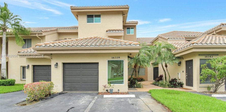 Таунхаус в Уэстон, Флорида 4 спальни, 202.62м2 № 2025994