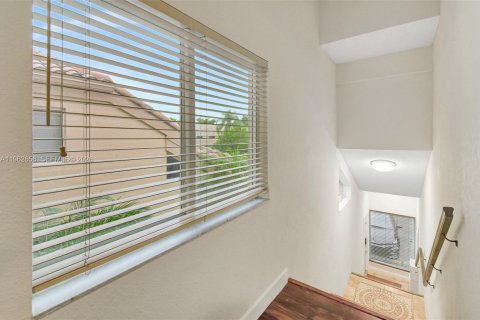 Купить таунхаус в Уэстон, Флорида 4 спальни, 202.62м2, № 2025994 - фото 8