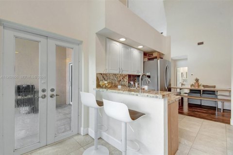 Купить таунхаус в Уэстон, Флорида 4 спальни, 202.62м2, № 2025994 - фото 17