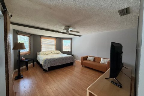 Villa ou maison à vendre à Venice, Floride: 2 chambres, 130.25 m2 № 2360917 - photo 24