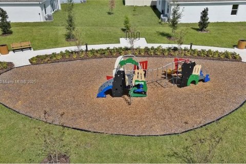 Villa ou maison à louer à Winter Haven, Floride: 4 chambres, 169.45 m2 № 1927206 - photo 23