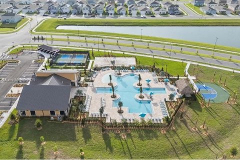 Villa ou maison à louer à Winter Haven, Floride: 4 chambres, 169.45 m2 № 1927206 - photo 20