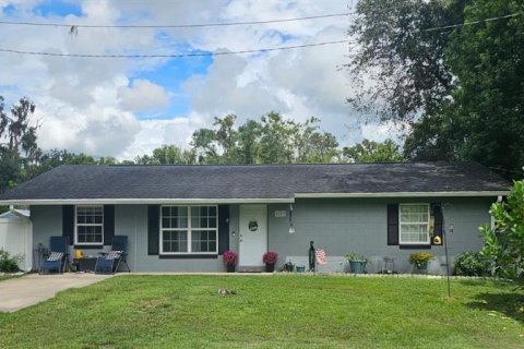House in Belleview, Florida 3 bedrooms, 107.02 sq.m. № 2275445
