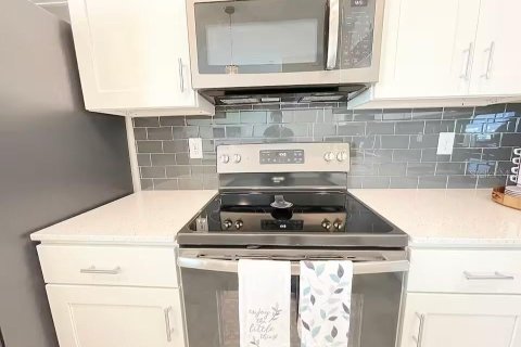 Condo in Kissimmee, Florida, 2 bedrooms in STOREY LAKE  № 1629561 - photo 8