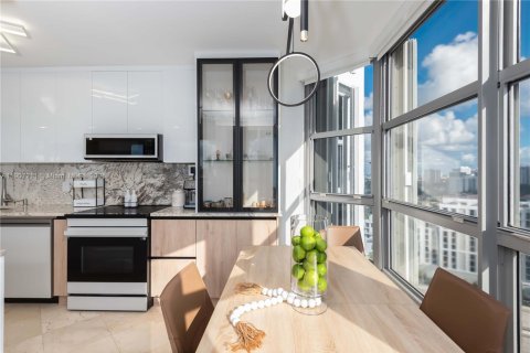 Купить кондоминиум в Авентура, Флорида 2 спальни, 136.01м2, № 1964030 - фото 9