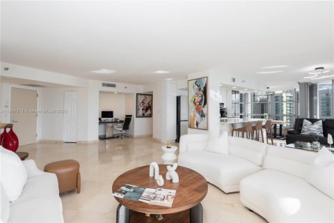Купить кондоминиум в Авентура, Флорида 2 спальни, 136.01м2, № 1964030 - фото 4