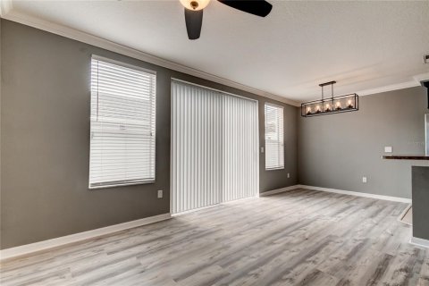 Townhouse in Tampa, Florida 3 bedrooms, 134.89 sq.m. № 2207004 - photo 10