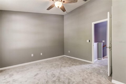 Townhouse in Tampa, Florida 3 bedrooms, 134.89 sq.m. № 2207004 - photo 26
