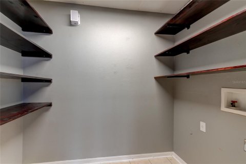 Townhouse in Tampa, Florida 3 bedrooms, 134.89 sq.m. № 2207004 - photo 22