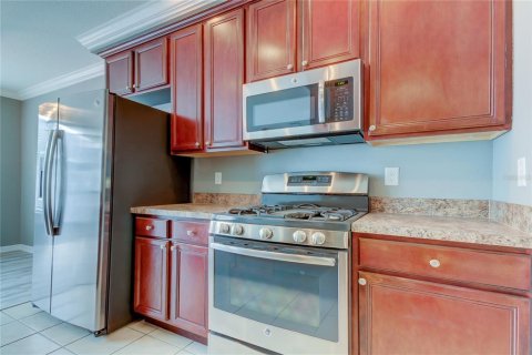 Townhouse in Tampa, Florida 3 bedrooms, 134.89 sq.m. № 2207004 - photo 19