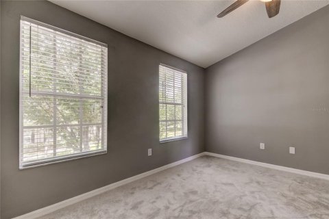Townhouse in Tampa, Florida 3 bedrooms, 134.89 sq.m. № 2207004 - photo 25