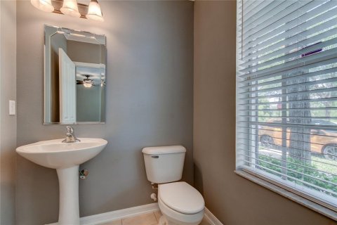 Townhouse in Tampa, Florida 3 bedrooms, 134.89 sq.m. № 2207004 - photo 3