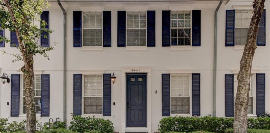 Townhouse in Tampa, Florida 3 bedrooms, 134.89 sq.m. № 2207004