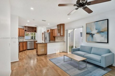 Casa en venta en Weston, Florida, 3 dormitorios, 177.54 m2 № 2186184 - foto 13