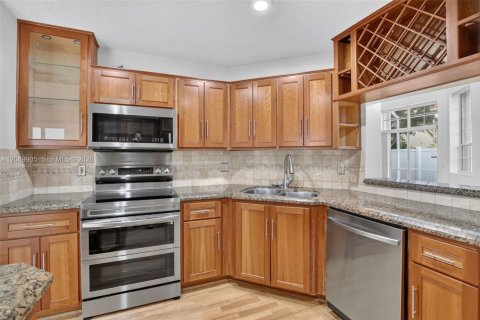 Casa en venta en Weston, Florida, 3 dormitorios, 177.54 m2 № 2186184 - foto 9
