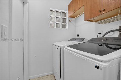 Casa en venta en Weston, Florida, 3 dormitorios, 177.54 m2 № 2186184 - foto 14