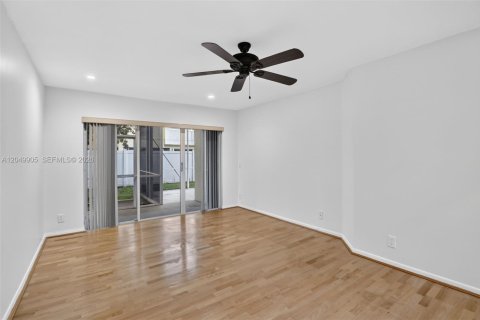 Casa en venta en Weston, Florida, 3 dormitorios, 177.54 m2 № 2186184 - foto 16