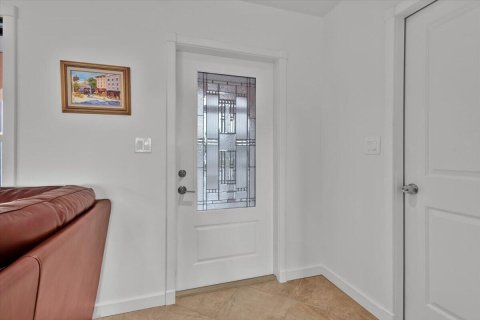 Villa ou maison à vendre à Port St. Lucie, Floride: 3 chambres, 160.81 m2 № 2254640 - photo 8