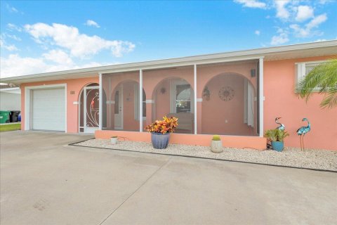 Villa ou maison à vendre à Port St. Lucie, Floride: 3 chambres, 160.81 m2 № 2254640 - photo 4
