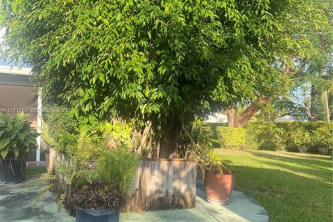 Casa en venta en Miami, Florida, 3 dormitorios, 111.3 m2 № 1975500 - foto 18