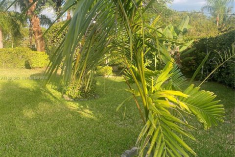 Casa en venta en Miami, Florida, 3 dormitorios, 111.3 m2 № 1975500 - foto 16