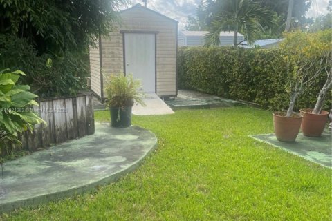 Casa en venta en Miami, Florida, 3 dormitorios, 111.3 m2 № 1975500 - foto 4
