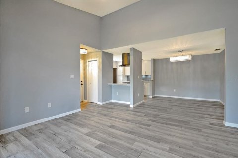 Condo in Merrit Island, Florida, 2 bedrooms  № 1722622 - photo 4