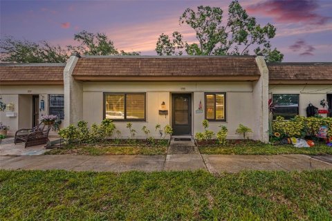 Casa en Clearwater, Florida 2 dormitorios, 82.31 m2 № 2384479