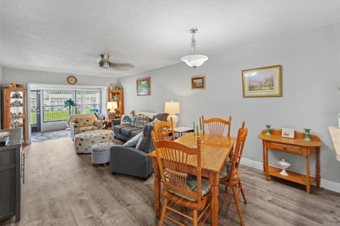 Casa en venta en Clearwater, Florida, 2 dormitorios, 82.31 m2 № 2384479 - foto 5