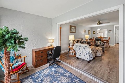Casa en venta en Clearwater, Florida, 2 dormitorios, 82.31 m2 № 2384479 - foto 10