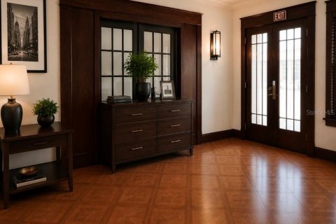 Immobilier commercial à louer à Tampa, Floride: 476.5 m2 № 2103556 - photo 7