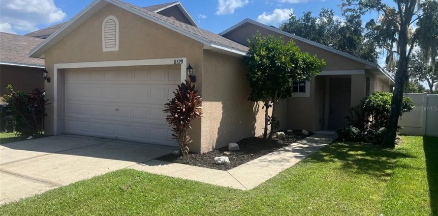 Casa en Riverview, Florida 3 dormitorios, 118.45 m2 № 1915223