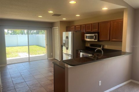 Casa en alquiler en Riverview, Florida, 3 dormitorios, 118.45 m2 № 1915223 - foto 3