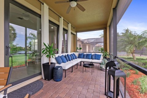 House in Wellington, Florida 4 bedrooms, 228.45 sq.m. № 2176400 - photo 30