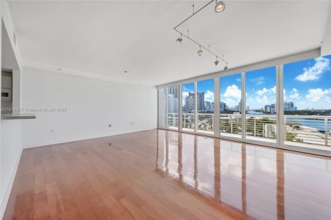 Copropriété à louer à Miami Beach, Floride: 3 chambres, 159.05 m2 № 1967558 - photo 13