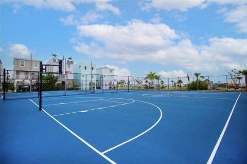 House in Key Largo, Florida 3 bedrooms, 136.57 sq.m. № 2015475 - photo 23