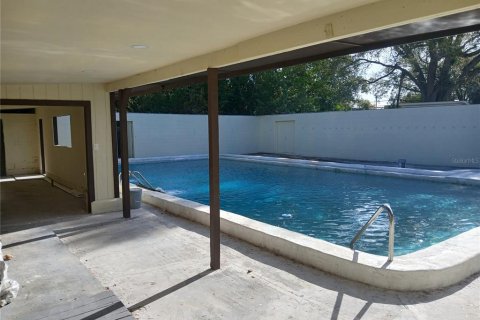 Immobilier commercial à louer à Orlando, Floride: 179.95 m2 № 1909127 - photo 8