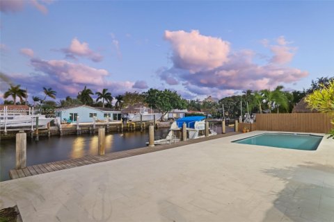 Купить виллу или дом в Помпано-Бич, Флорида 4 спальни, 263.66м2, № 2006403 - фото 6