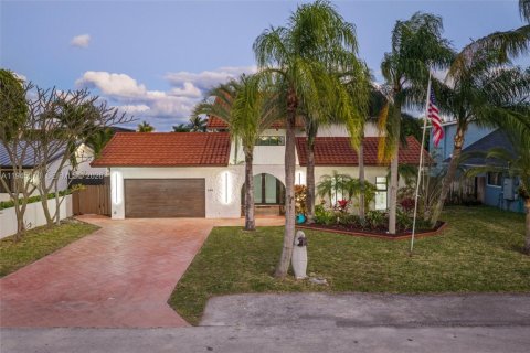 Купить виллу или дом в Помпано-Бич, Флорида 4 спальни, 263.66м2, № 2006403 - фото 24