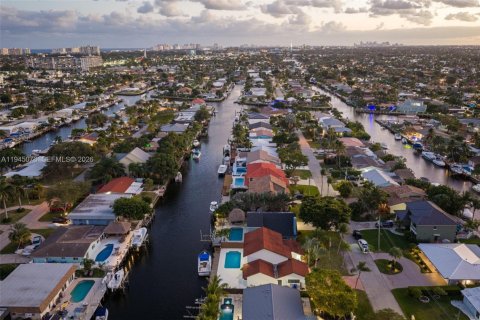 Купить виллу или дом в Помпано-Бич, Флорида 4 спальни, 263.66м2, № 2006403 - фото 14