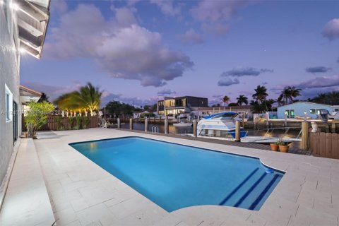 Купить виллу или дом в Помпано-Бич, Флорида 4 спальни, 263.66м2, № 2006403 - фото 12